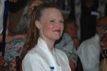 015-Valerie.jpg 015-Valerie.jpg